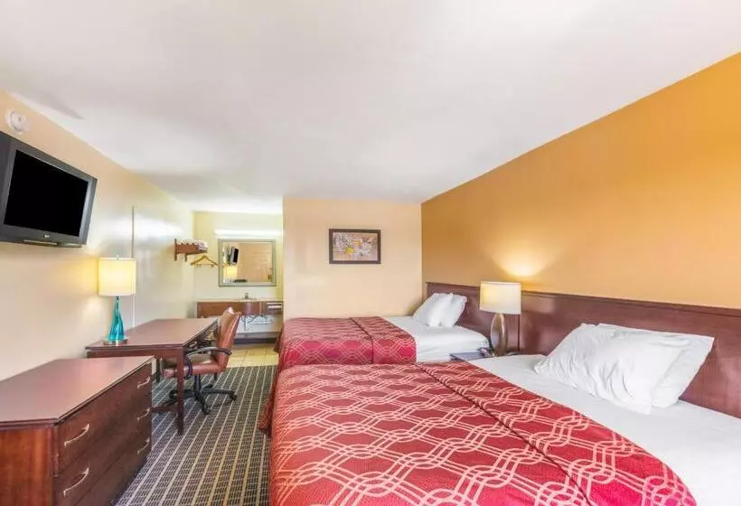 2ダブルベッドのスタンダードルーム, Econo Lodge