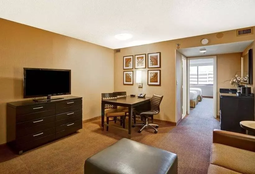 ２ベッドスイートルーム, Embassy Suites By Hilton Chicago Downtown River North