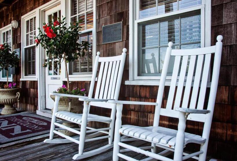 デラックススイート, The First Colony Inn