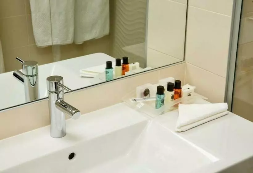 ファミリールーム, Holiday Inn Lyon Vaise, An Ihg