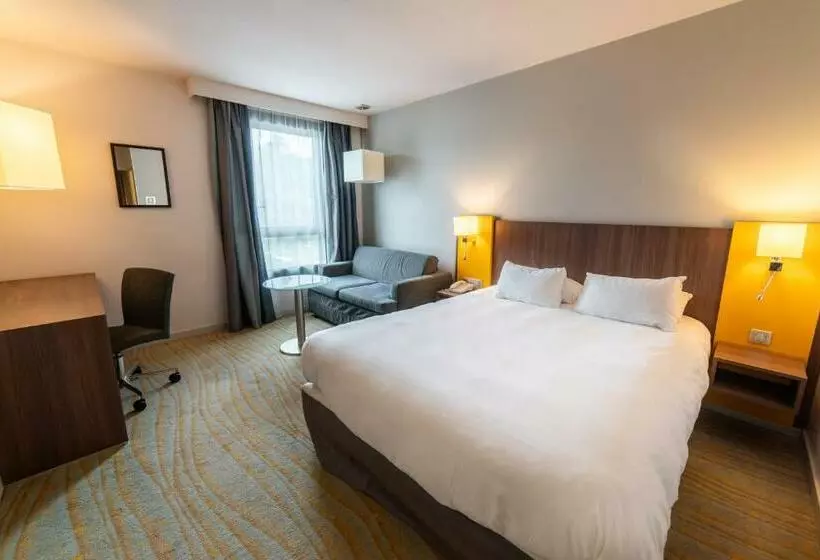 ファミリールーム, Holiday Inn Lyon Vaise, An Ihg