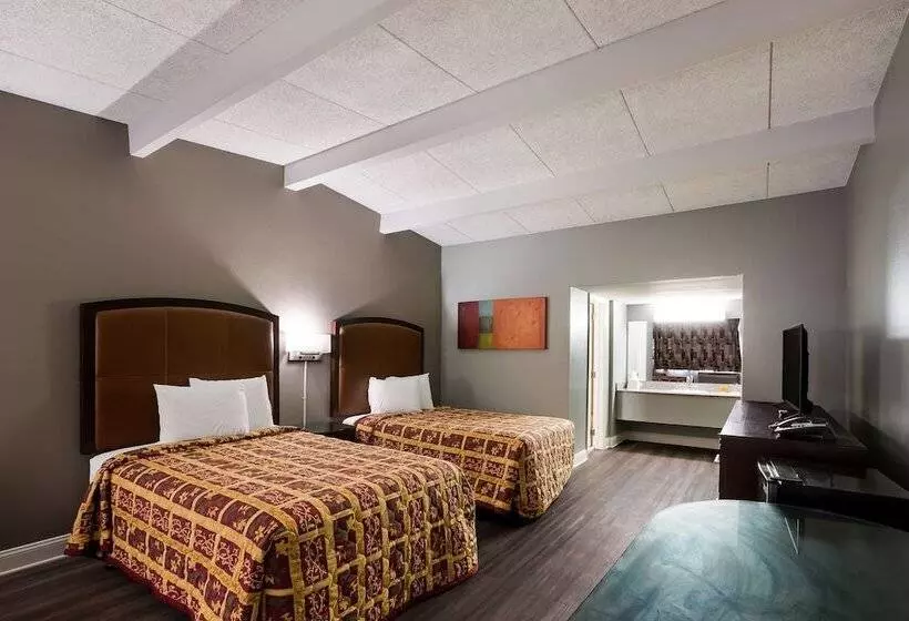 ２ダブルベッドのスタンダードルーム, Knights Inn Fayetteville   Fort Bragg