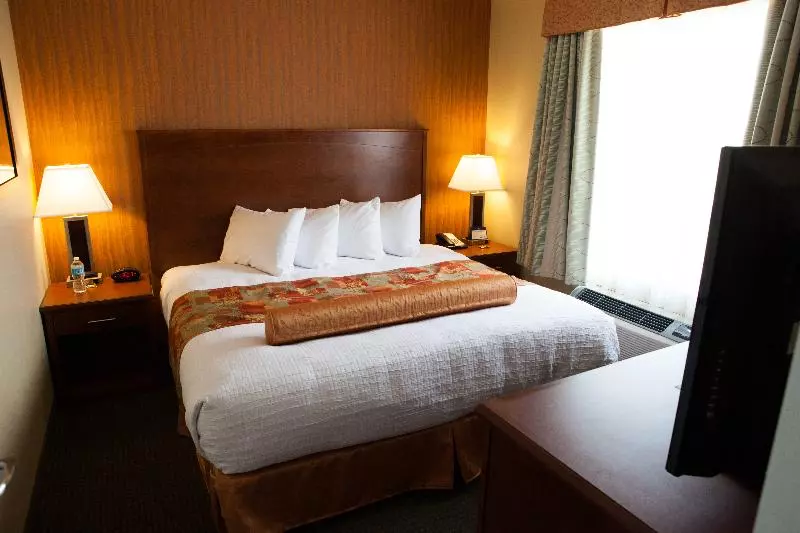 Quarto Triplo Deluxe, Le Benhuyc