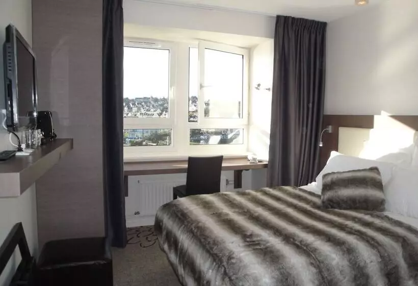 Quarto Superior com Vistas, Le Benhuyc