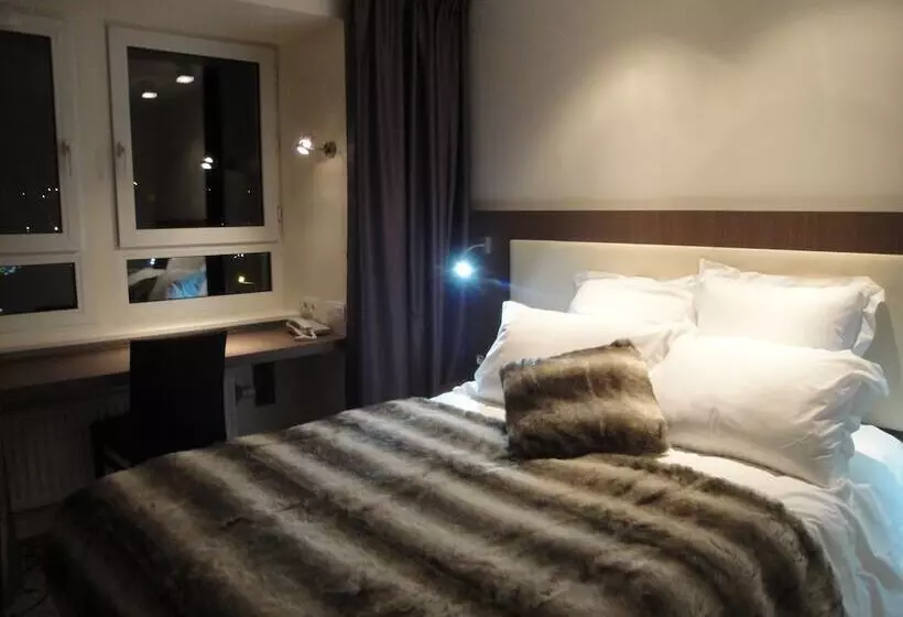 Quarto Superior com Vistas, Le Benhuyc
