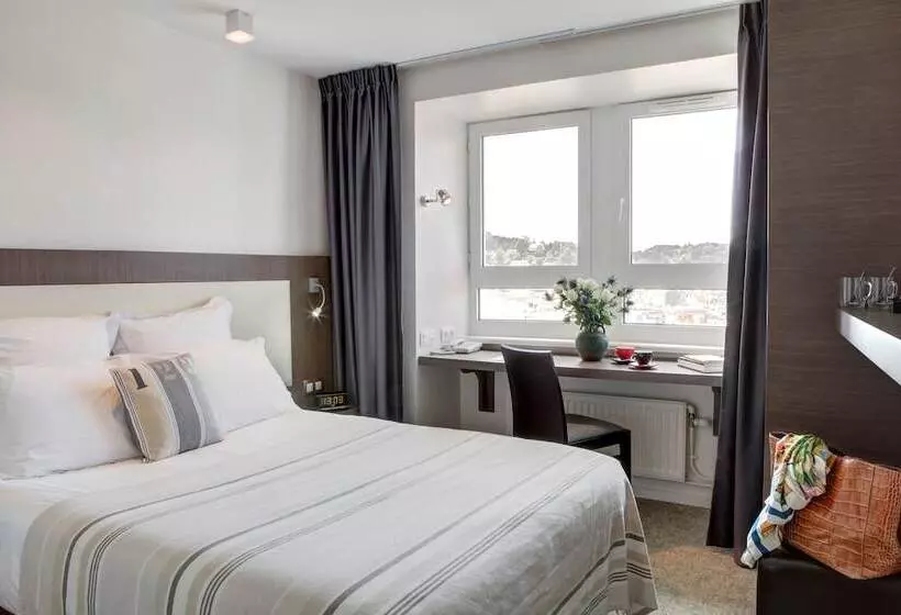 Quarto Superior com Vistas, Le Benhuyc