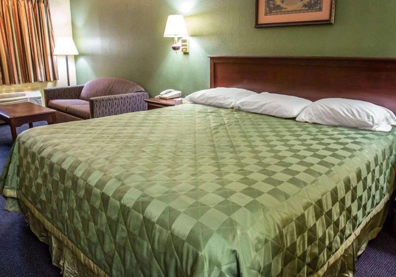 Стандартный Номер Кровать Кинг, Rodeway Inn & Suites Plymouth Hwy 64