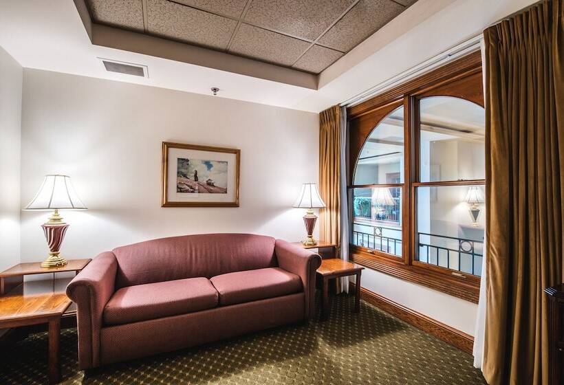 سوییت, The Pollard