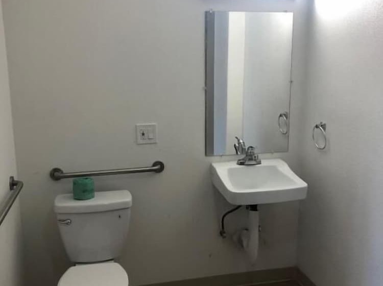 スタンダードルーム, Astro Motel