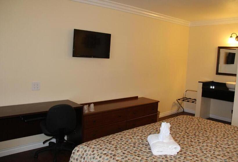 キングサイズベッドのスタンダードルーム, Astro Motel