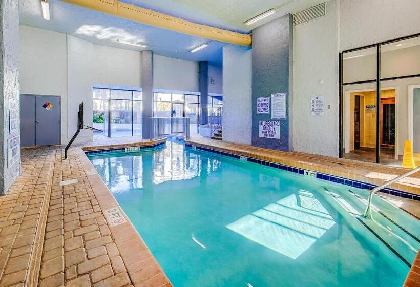 آپارتمان 1 خوابه با چشمانداز استخر, Blue Water Resort 1103