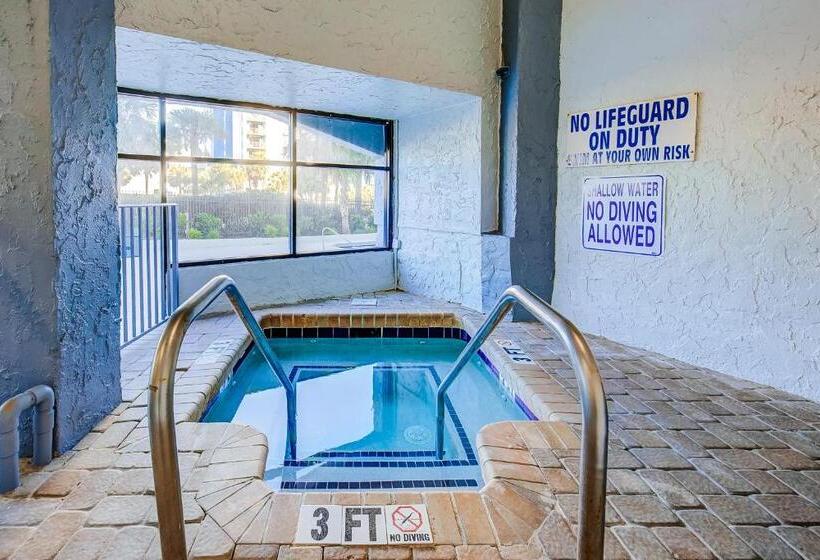 آپارتمان 1 خوابه با چشمانداز استخر, Blue Water Resort 1103