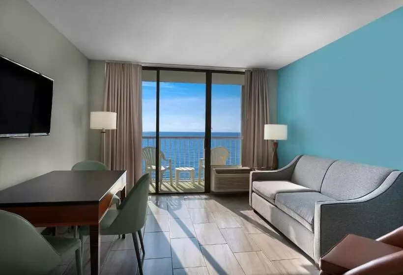 スイート, Crown Reef Beach Resort And Waterpark