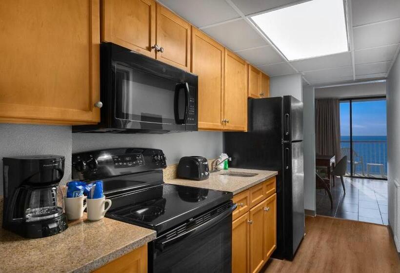 سوئیت با تخت بزرگ, Crown Reef Beach Resort And Waterpark