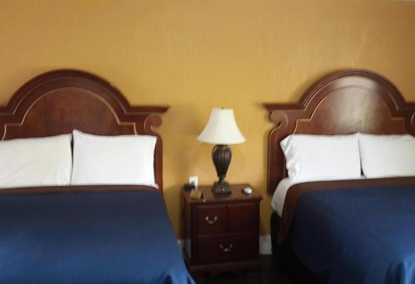 Номер Стандарт, American Regency Inn