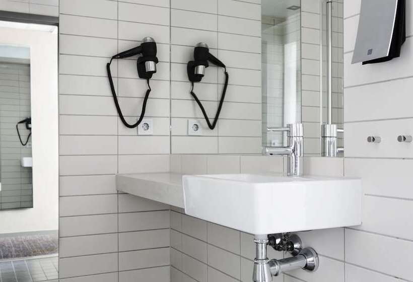 Номер Стандарт, Comfort Hotel Malmö