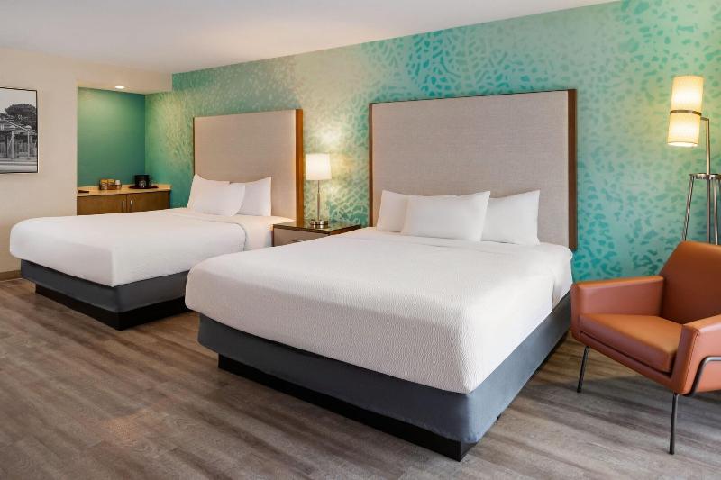 스탠다드 룸 킹사이즈 침대, Courtyard By Marriott San Diego Del Mar/solana Beach