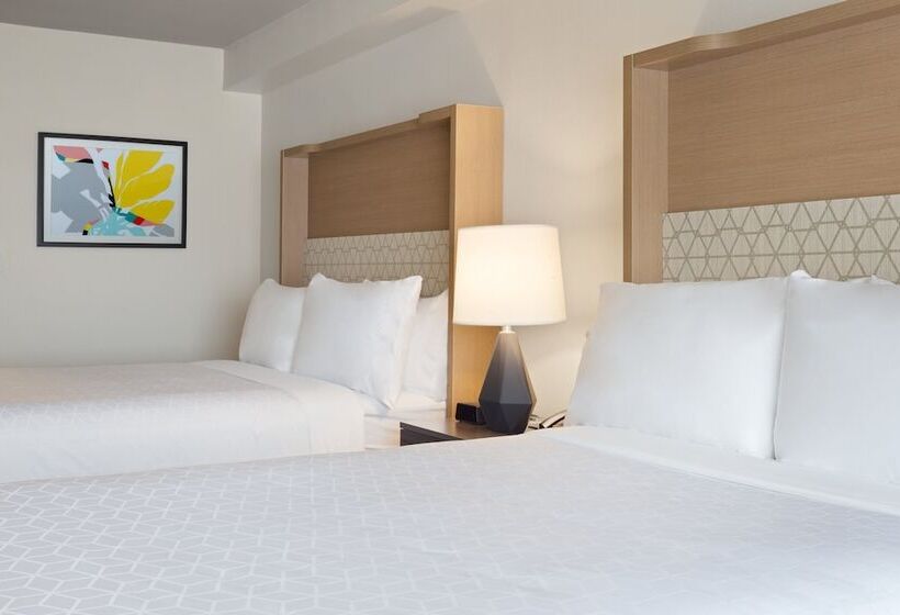 סוויטת 2 חדרי שינה, Holiday Inn & Suites Across From Universal Orlando, An Ihg