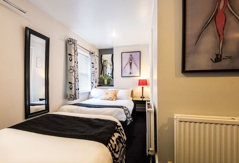 标准三人间, Paskins Town House