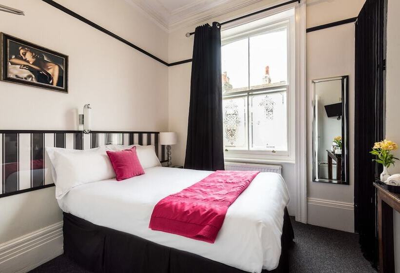 高级单人间, Paskins Town House