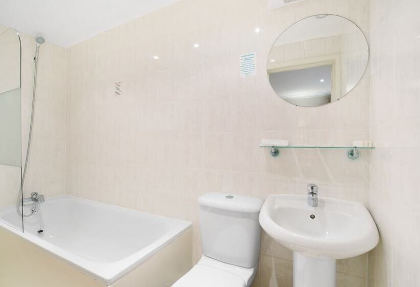 Номер Стандарт Трехместный, Queens Park