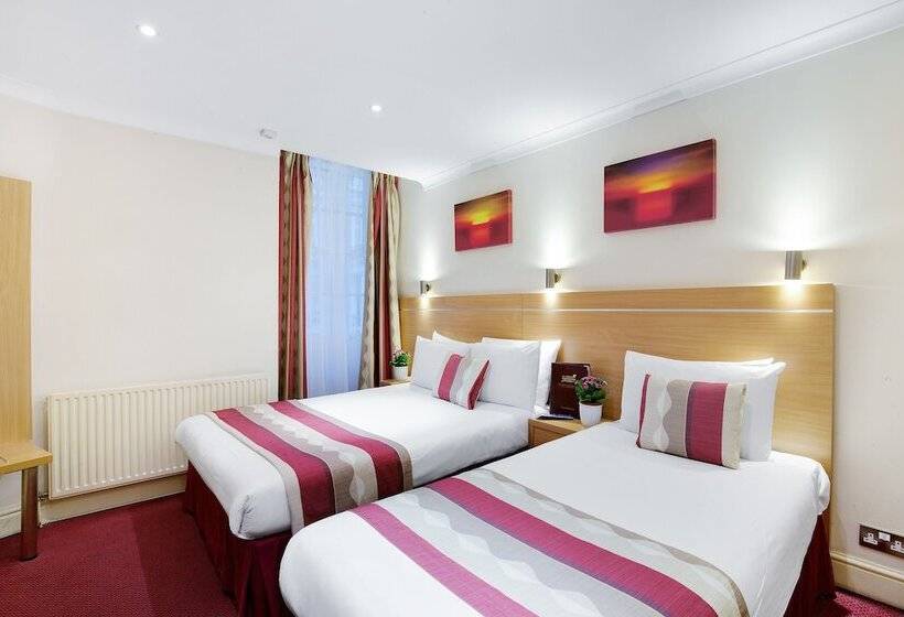 Номер Стандарт Трехместный, Queens Park