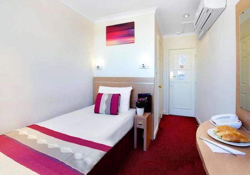 Номер Стандарт Индивидуальный, Queens Park