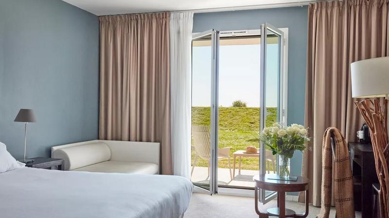 Номер Стандарт, Queens Park