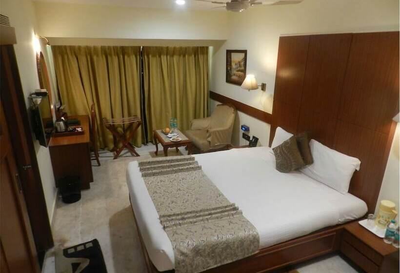 Номер Deluxe, Regenta Place The Emerald