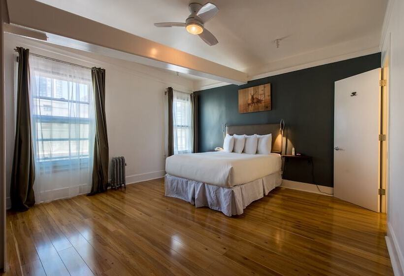 Номер Deluxe, Herbert