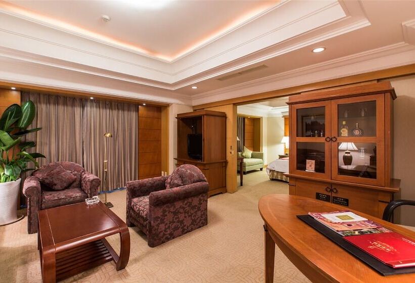스위트, Ruishi Hotel Dalian