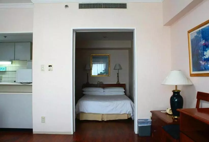 ファミリーステューディオ, Ruishi Hotel Dalian
