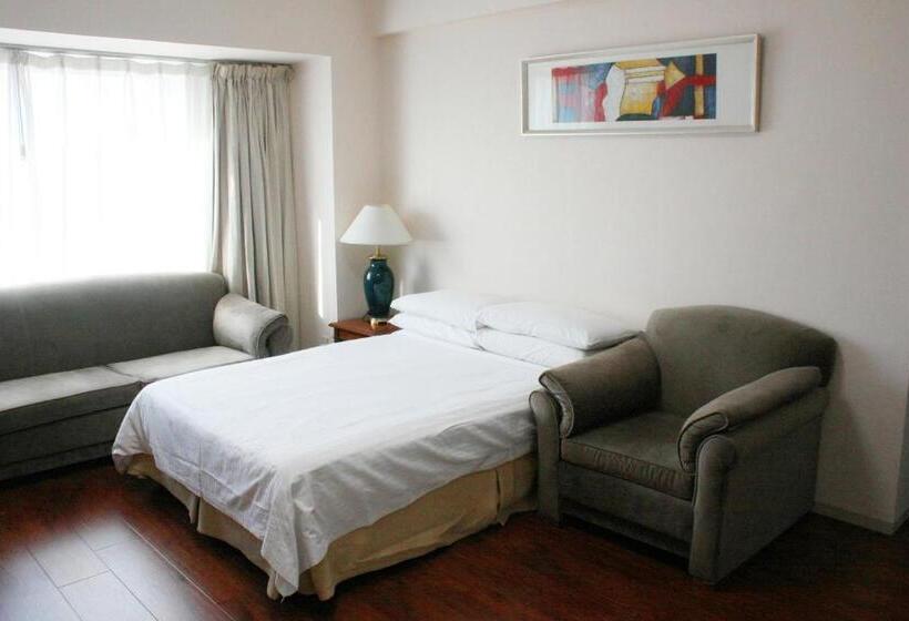 패밀리 스튜디오, Ruishi Hotel Dalian