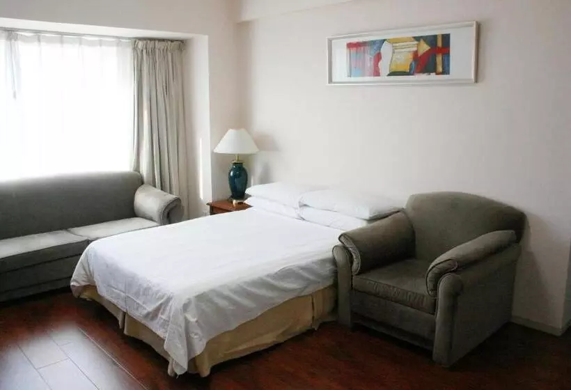 ファミリーステューディオ, Ruishi Hotel Dalian