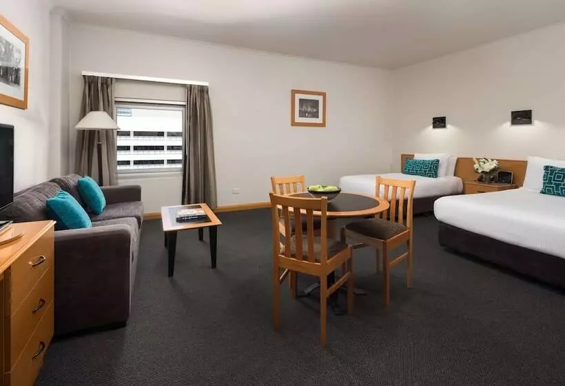 스탠다드 스튜디오, Rydges Darwin Central