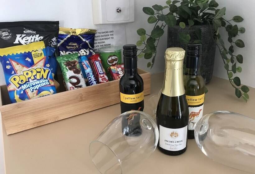 标准单人间, Ocean Breeze Motel