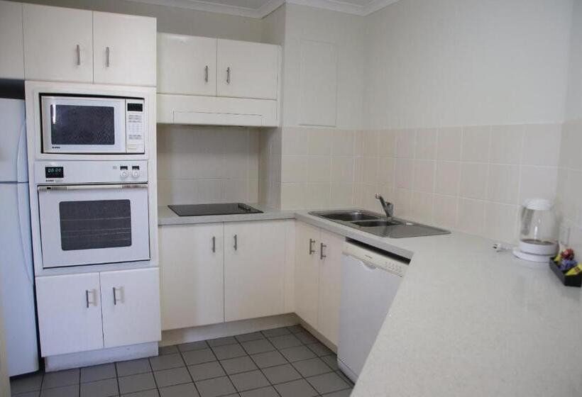 Апартаменты 2 Спальни, 181 The Esplanade