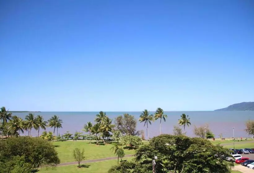 آپارتمان 2 خوابه با چشم‌انداز دریا, 181 The Esplanade