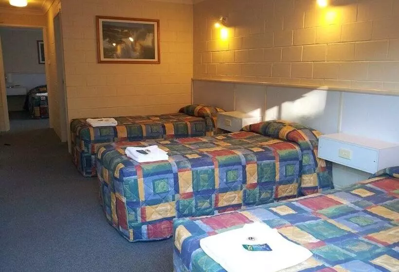 スイート（家族用）, Admiral Nelson Motor Inn