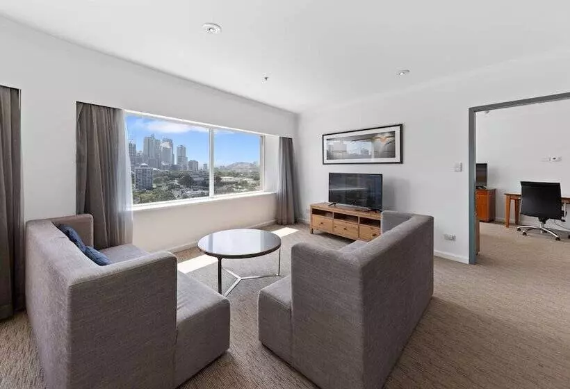 سوییت, Holiday Inn Sydney Potts Point