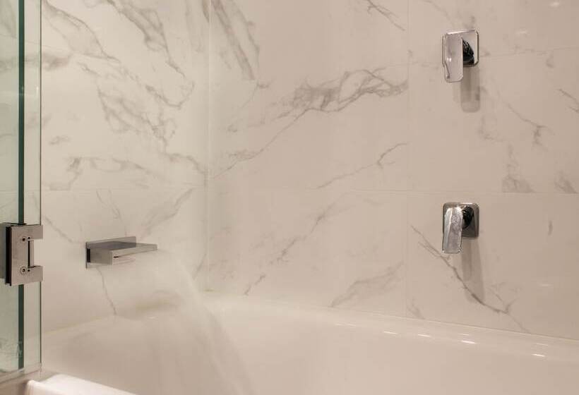 Семейный Номер, Mercure Sydney