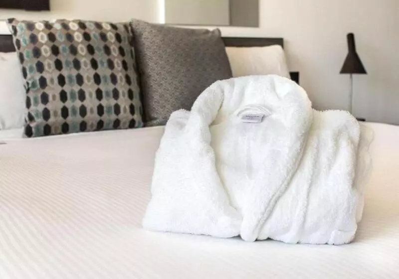 اتاق استاندارد با تخت بزرگ, Mercure Sydney