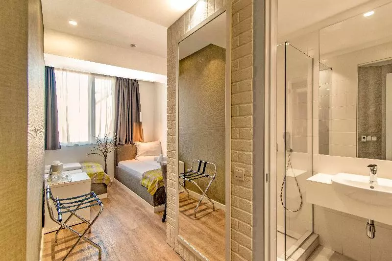 اتاق دلوکس با تخت کینگ و چشم‌انداز شهر, Mercure Sydney