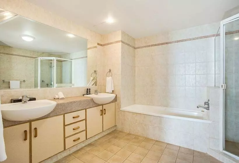 آپارتمان 2 خوابه با چشمانداز دریا, Mantra Sun City