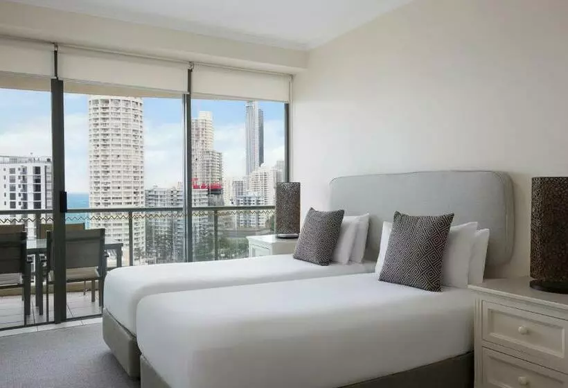 آپارتمان 3 خوابه با چشمانداز دریا, Mantra Sun City