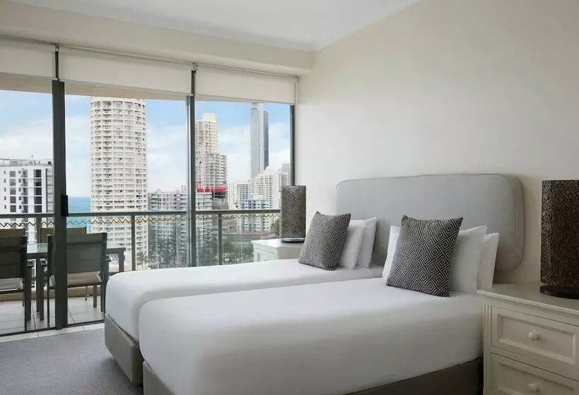 آپارتمان 3 خوابه با چشمانداز دریا, Mantra Sun City