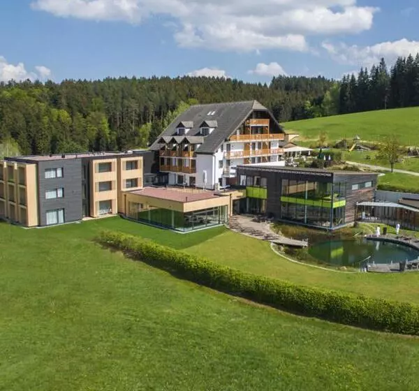 コンフォートルーム, Schwarz Alm Zwettl