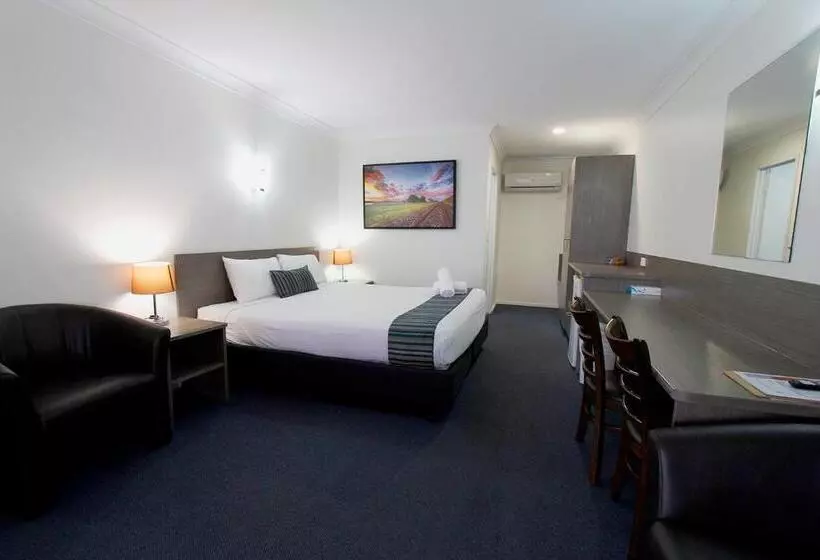 سوییت اجرایی, Sugar Country Motor Inn