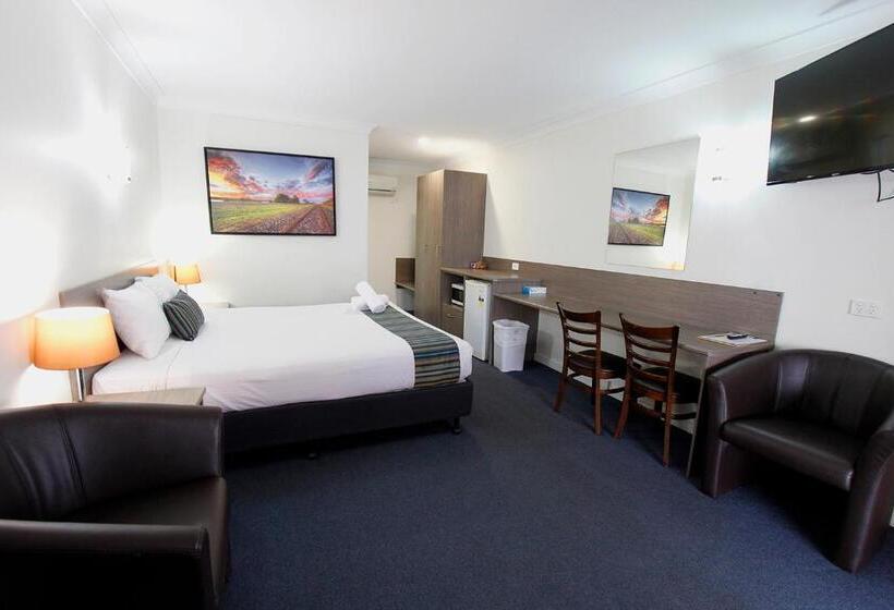 سوییت اجرایی, Sugar Country Motor Inn