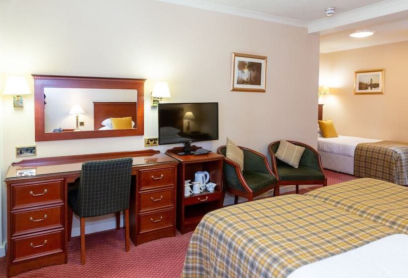 スタンダードトリプルルーム, Alexandra